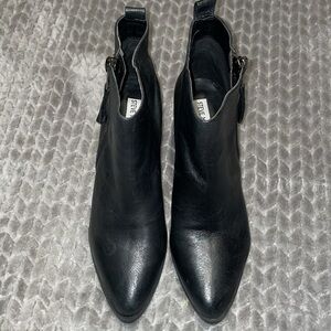 Steve‎ Madden Pelle Black Leather Boots.  Size 10.
